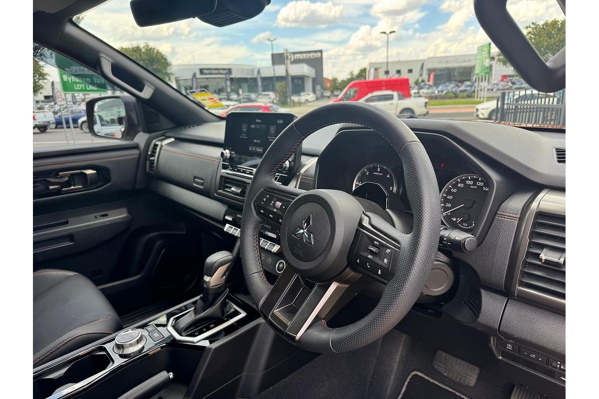 2024 Mitsubishi Triton GSR MV 4X4