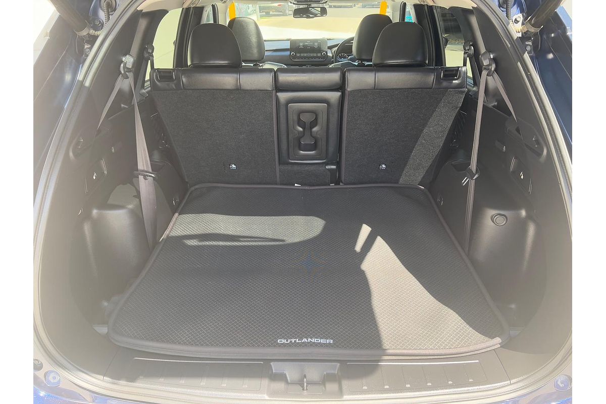 2023 Mitsubishi Outlander Exceed ZM