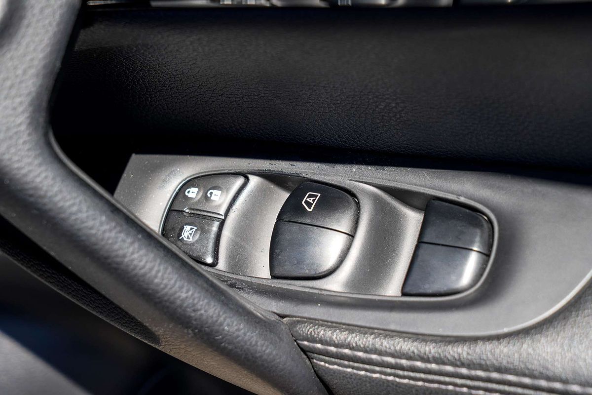 2015 Nissan QASHQAI Ti J11