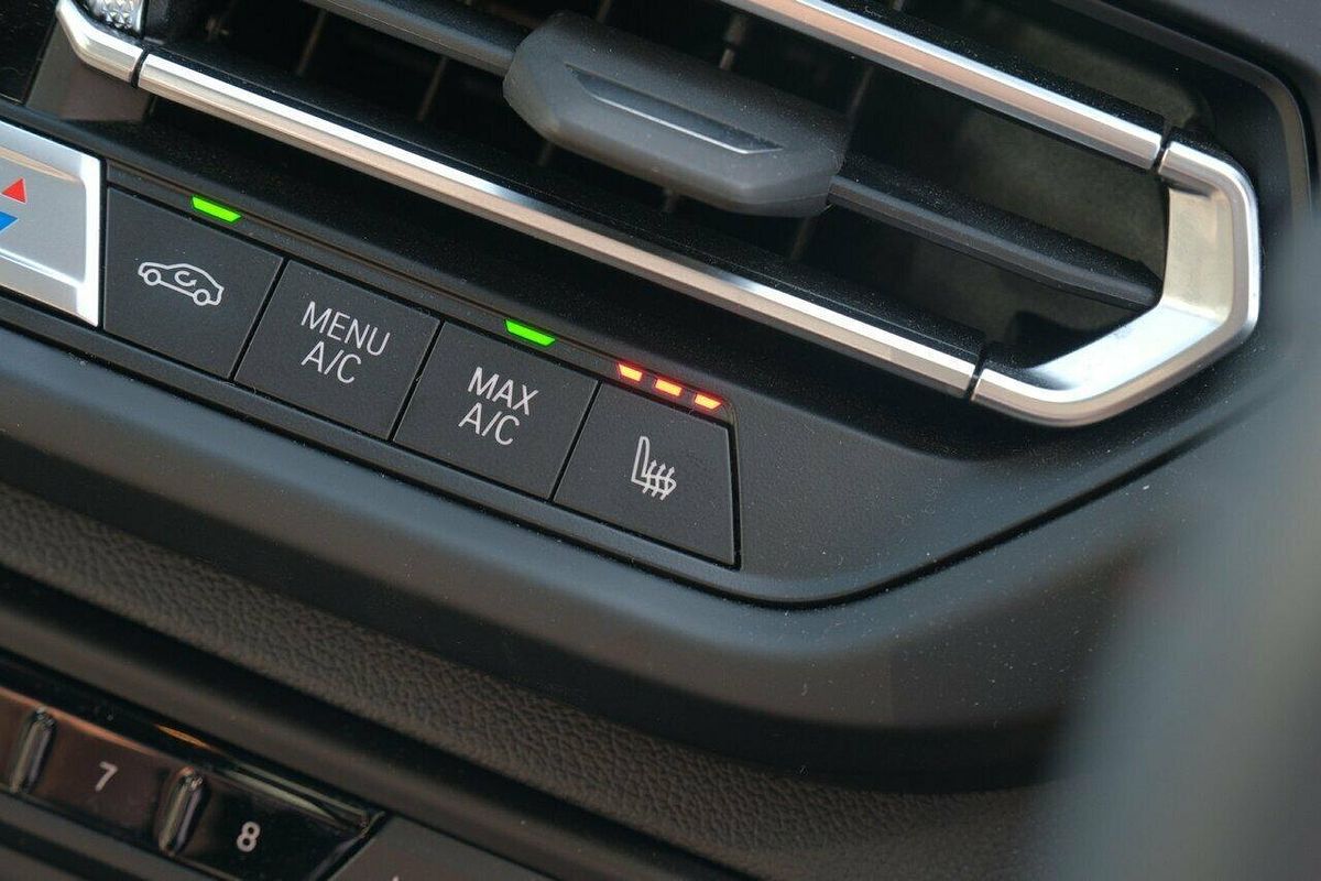 2023 BMW 2 Series 220i M Sport F44