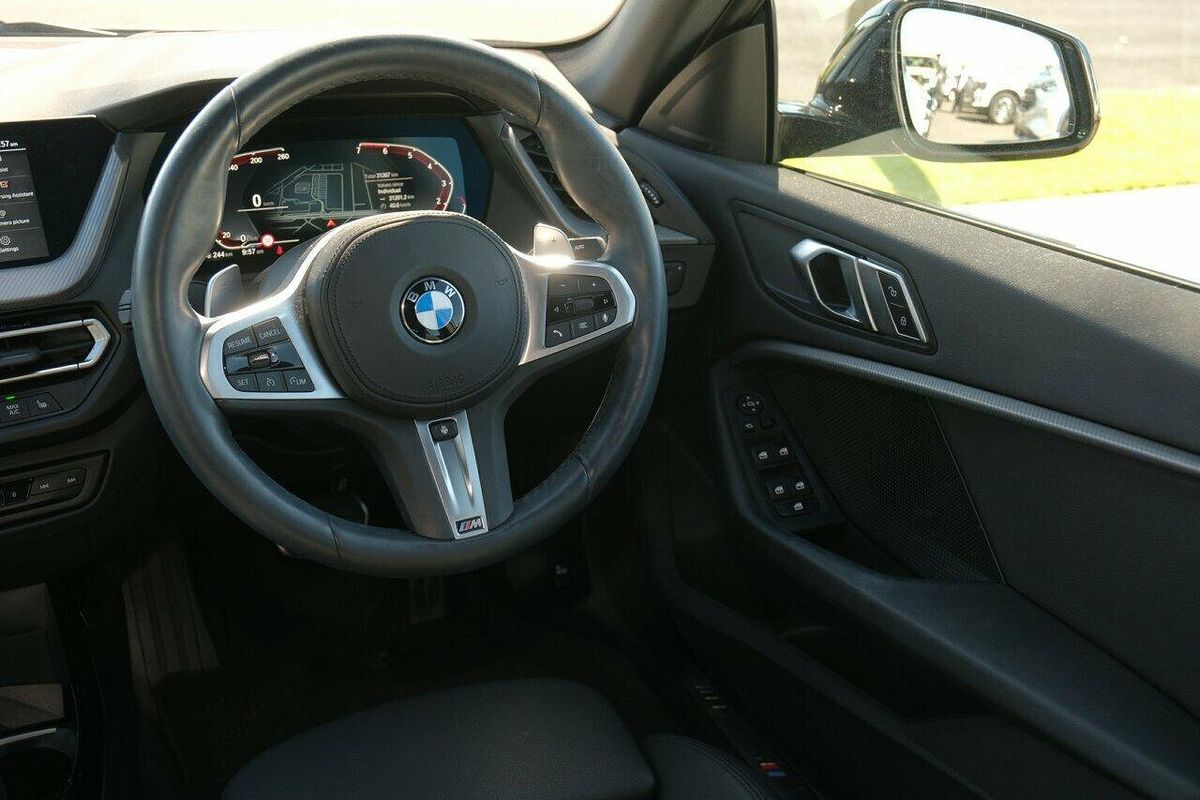 2023 BMW 2 Series 220i M Sport F44