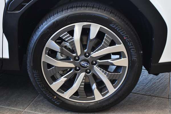 2025 Subaru Forester Hybrid Touring S6