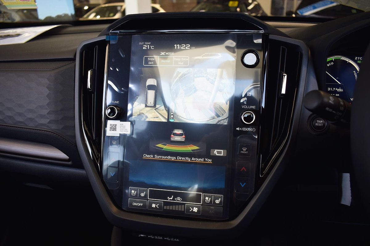 2025 Subaru Forester Hybrid Touring S6