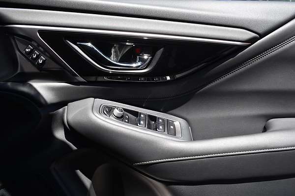 2025 Subaru Outback AWD Touring XT 6GEN