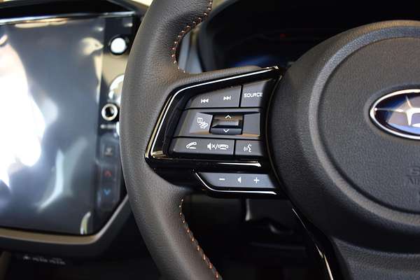 2025 Subaru Forester Hybrid Touring S6