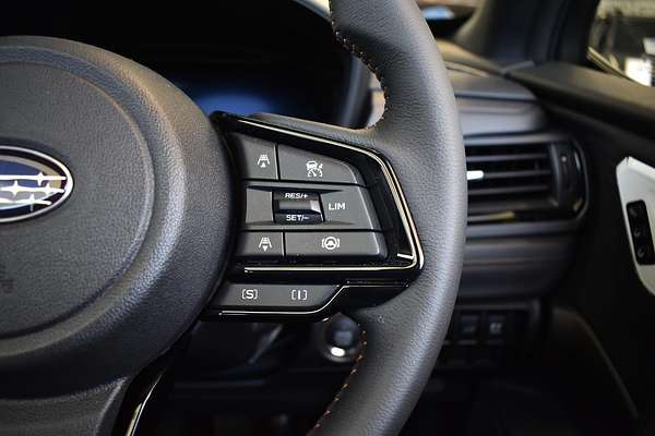 2025 Subaru Forester Hybrid Touring S6