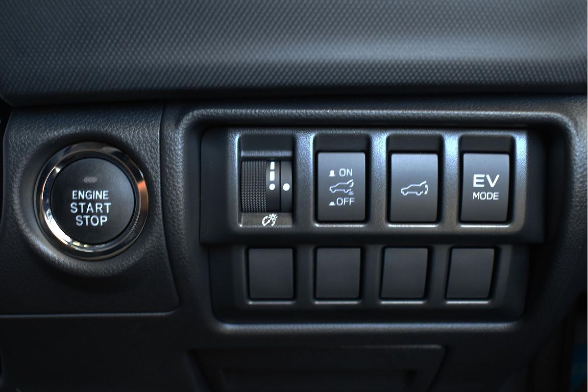 2025 Subaru Forester Hybrid Touring S6