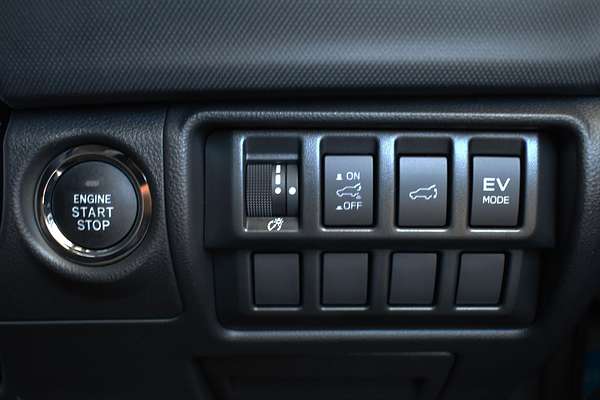 2025 Subaru Forester Hybrid Touring S6