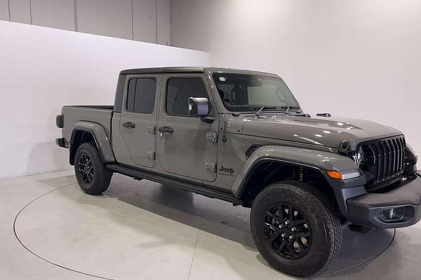 2022 Jeep Gladiator Night Eagle JT All Wheel Drive