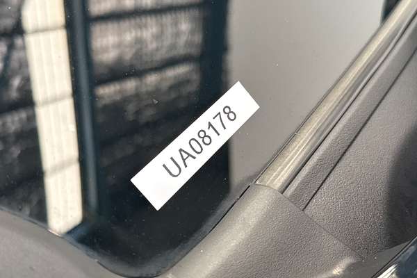 2023 Toyota Hilux SR5 + PREMIUM INTERIOR (4x4) GUN126R 4X4