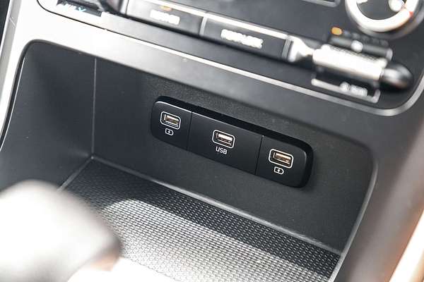 2023 Kia Carnival S KA4