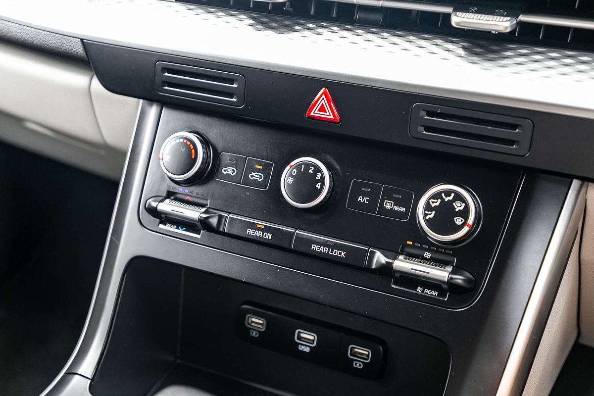 2023 Kia Carnival S KA4