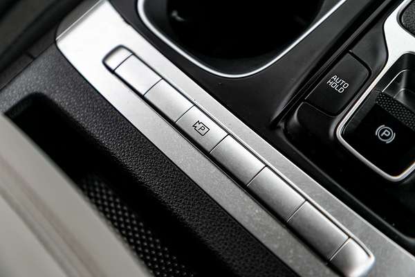 2023 Kia Carnival S KA4