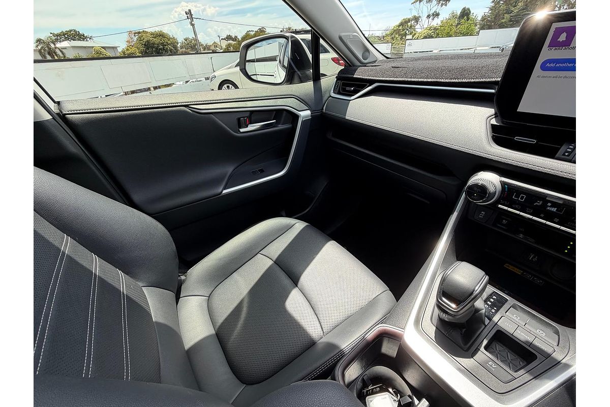 2024 Toyota RAV4 Cruiser AXAH52R