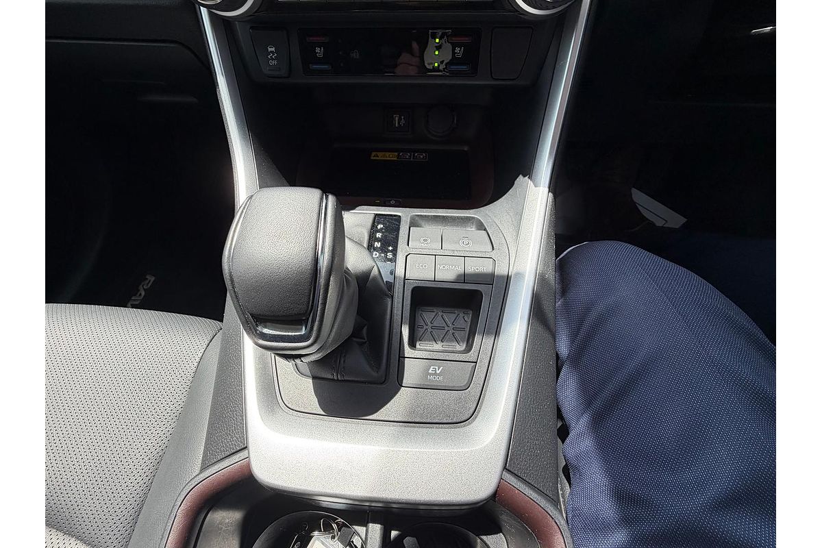 2024 Toyota RAV4 Cruiser AXAH52R