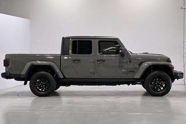 2022 Jeep Gladiator Night Eagle JT All Wheel Drive