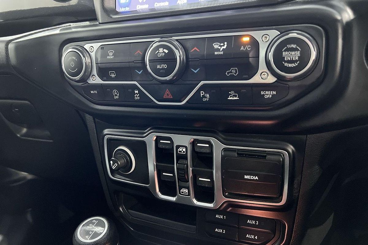 2022 Jeep Gladiator Night Eagle JT All Wheel Drive