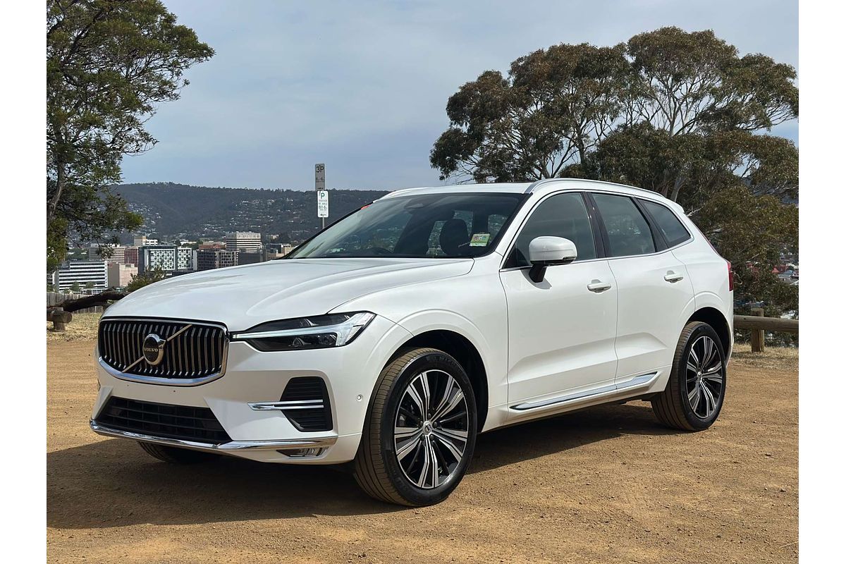 2023 Volvo XC60 Ultimate B5 Bright