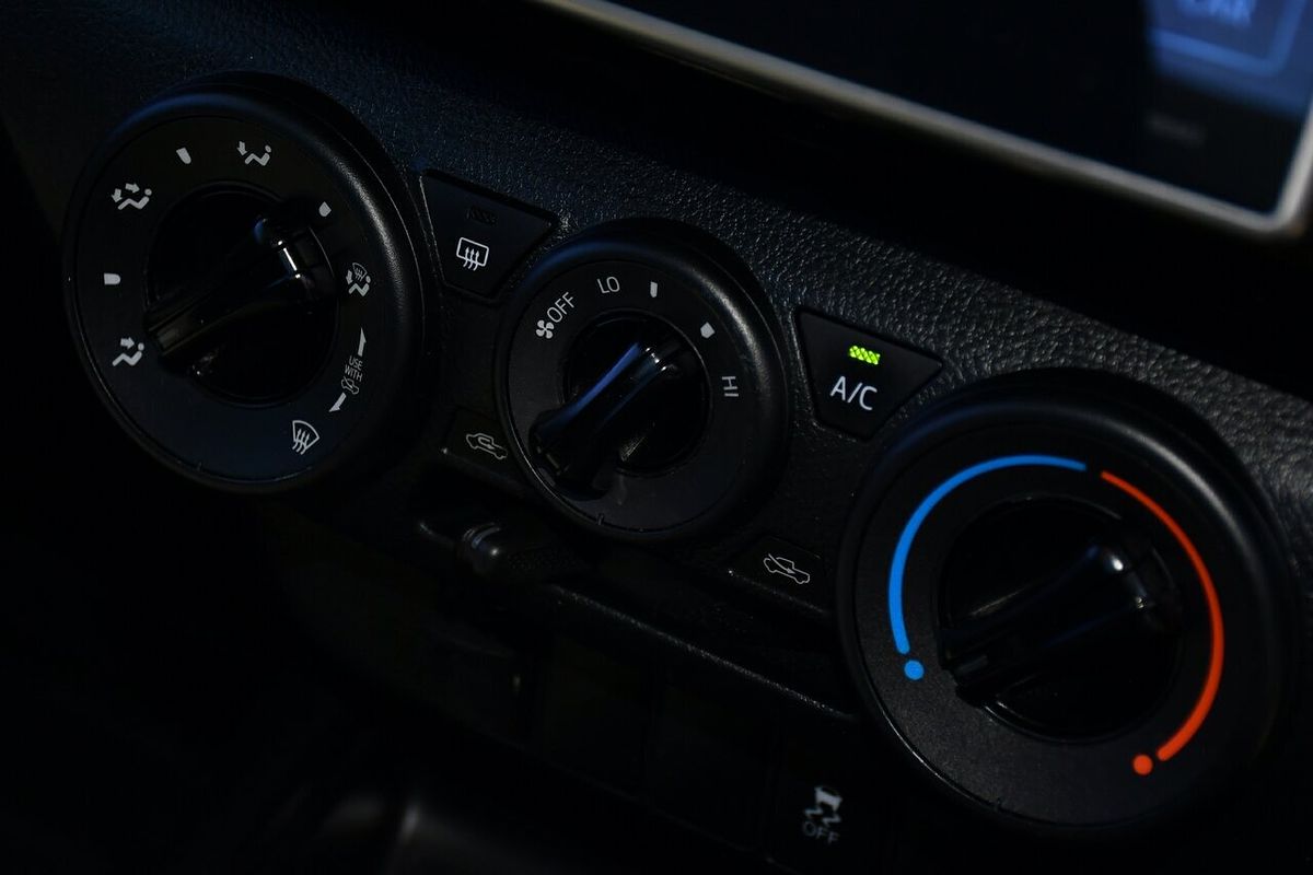 2018 Toyota Hilux Workmate TGN121R Rear Wheel Drive