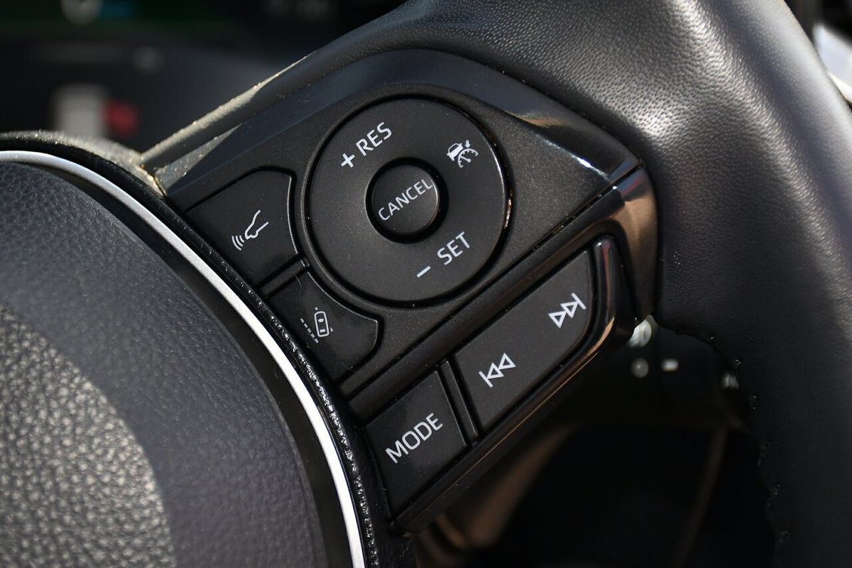 2020 Toyota RAV4 Cruiser AXAH52R