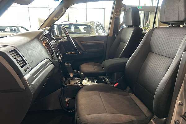 2020 Mitsubishi Pajero GLX NX