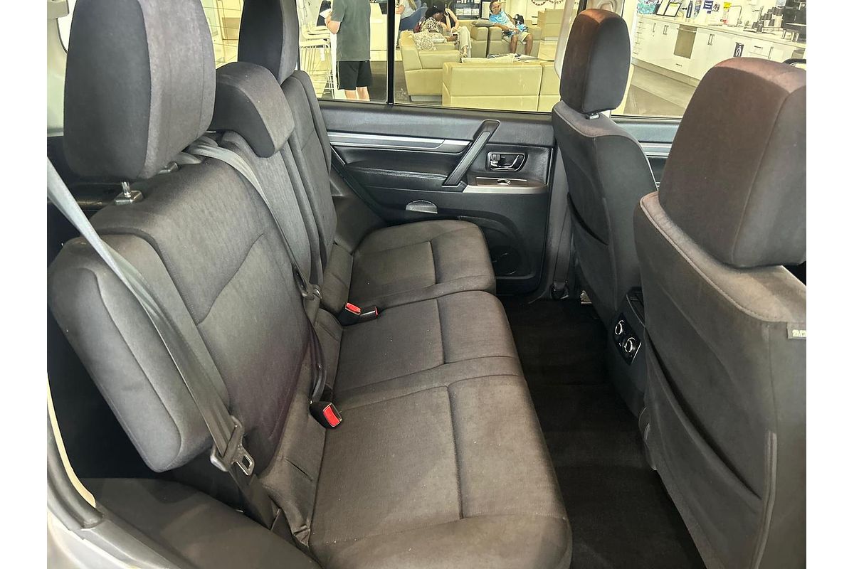 2020 Mitsubishi Pajero GLX NX