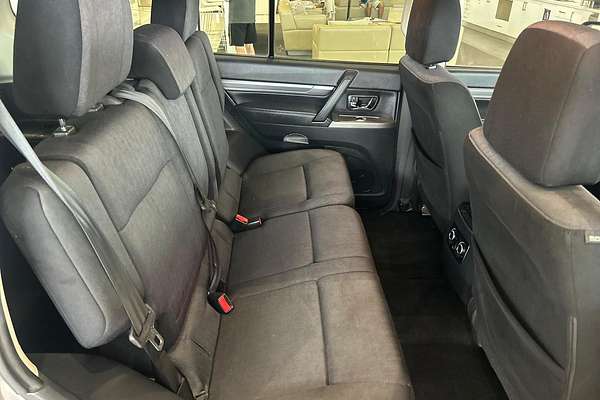 2020 Mitsubishi Pajero GLX NX