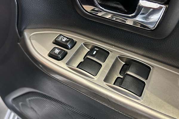 2020 Mitsubishi Pajero GLX NX