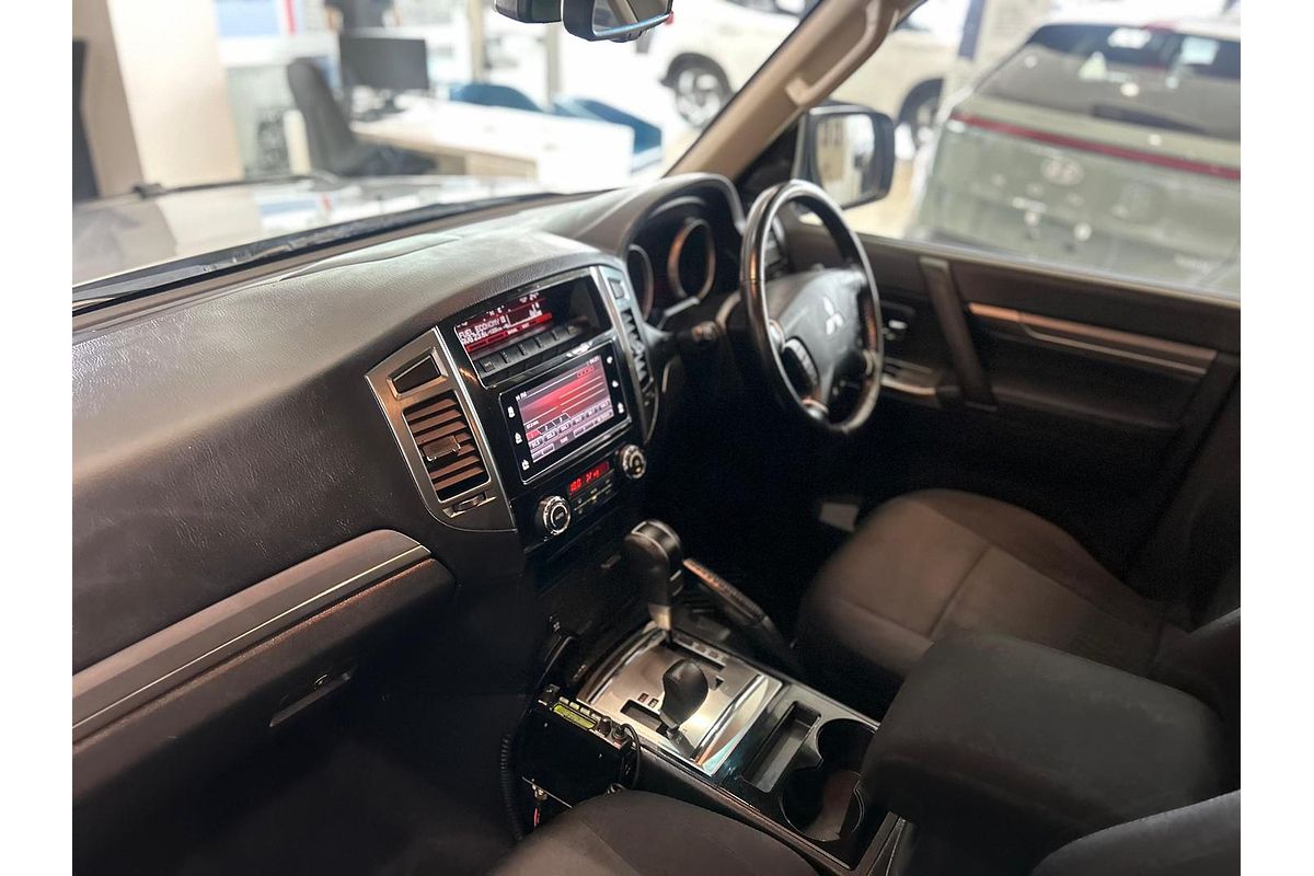 2020 Mitsubishi Pajero GLX NX