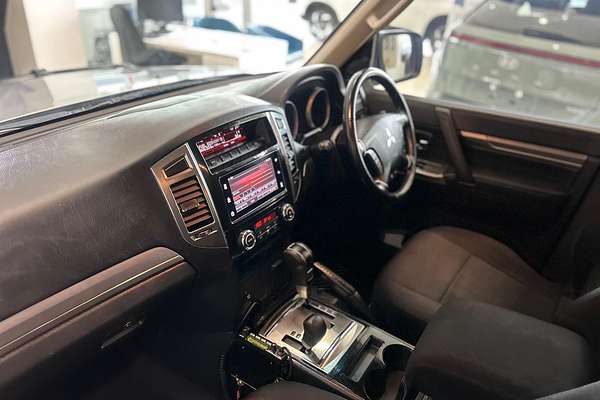 2020 Mitsubishi Pajero GLX NX