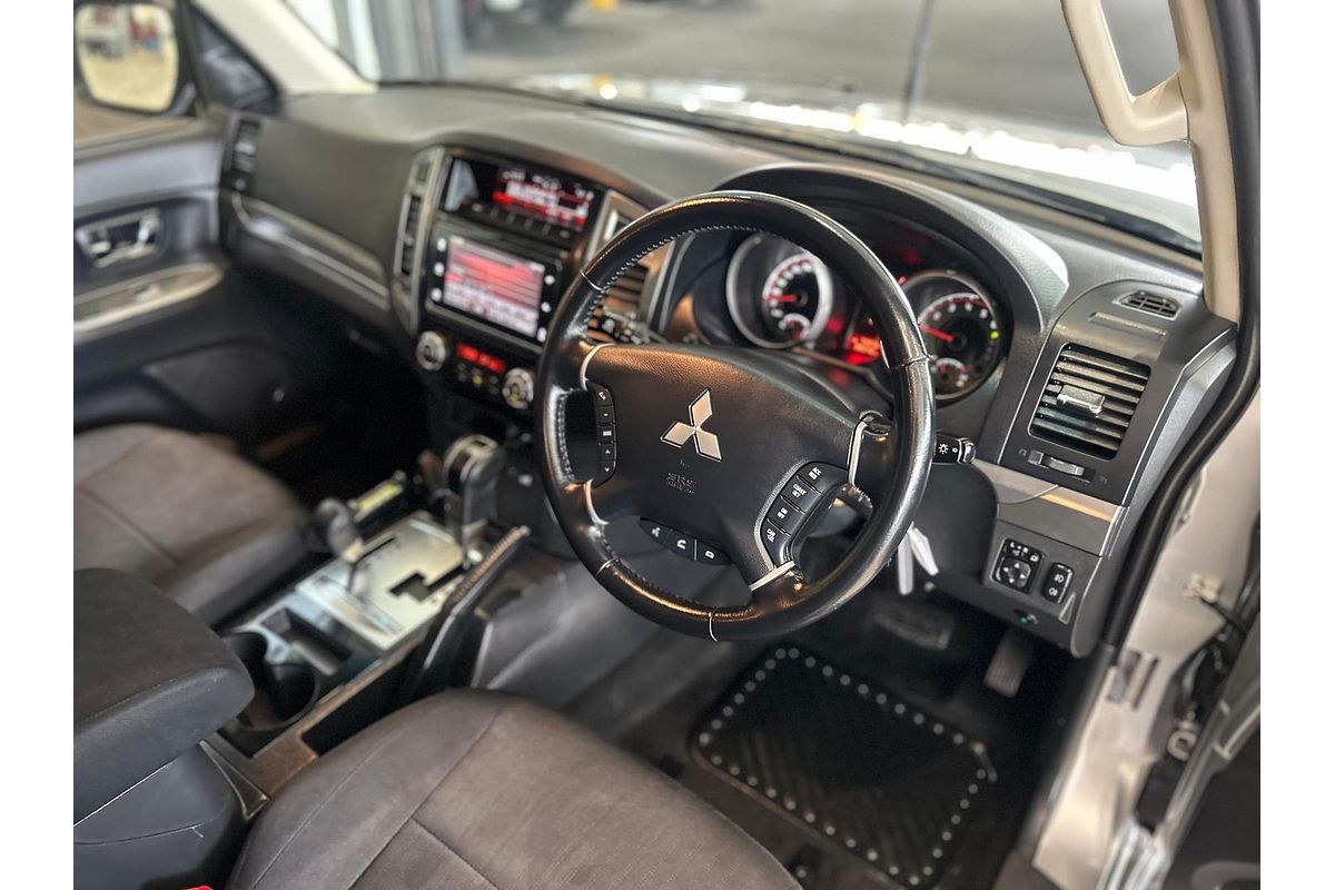 2020 Mitsubishi Pajero GLX NX