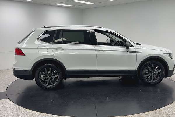 2022 Volkswagen Tiguan 162TSI Adventure Allspace 5N