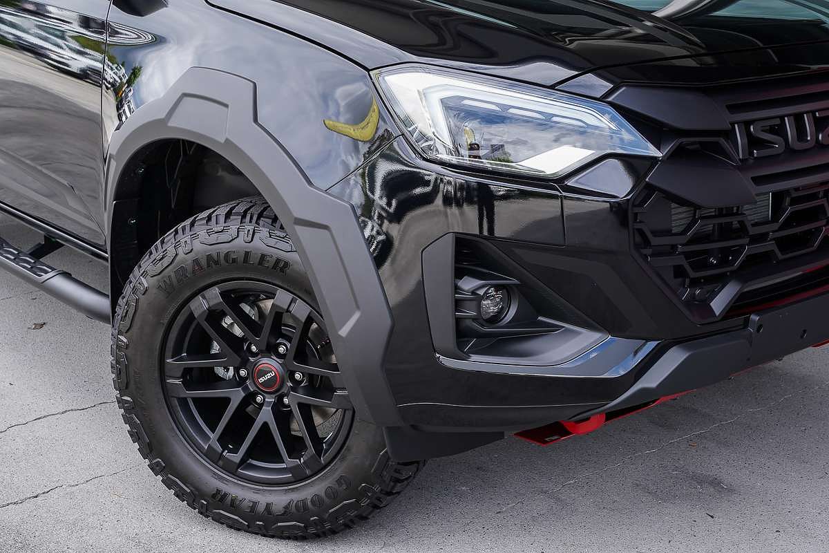 2025 Isuzu D-MAX BLADE 4X4