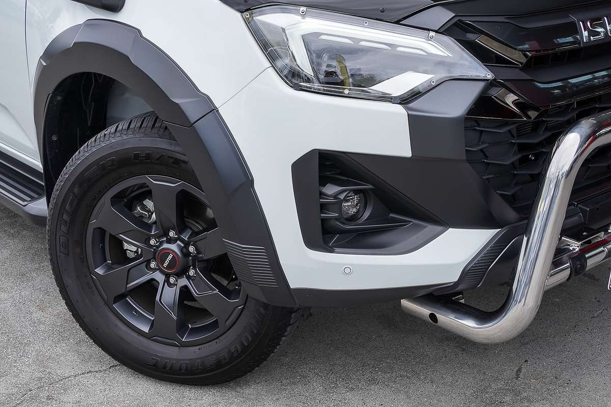 2025 Isuzu D-MAX X-TERRAIN 4X4