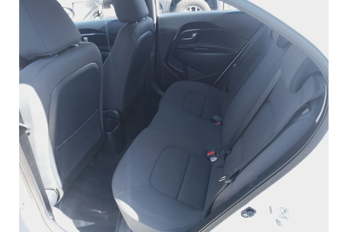 2014 Kia Rio S UB