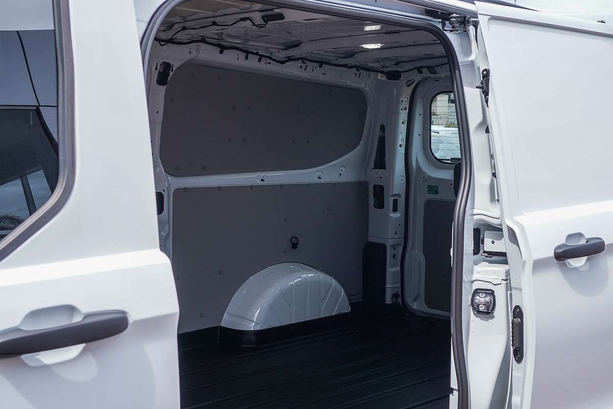 2025 Ford Transit Custom Trail LWB AV LWB Low Roof