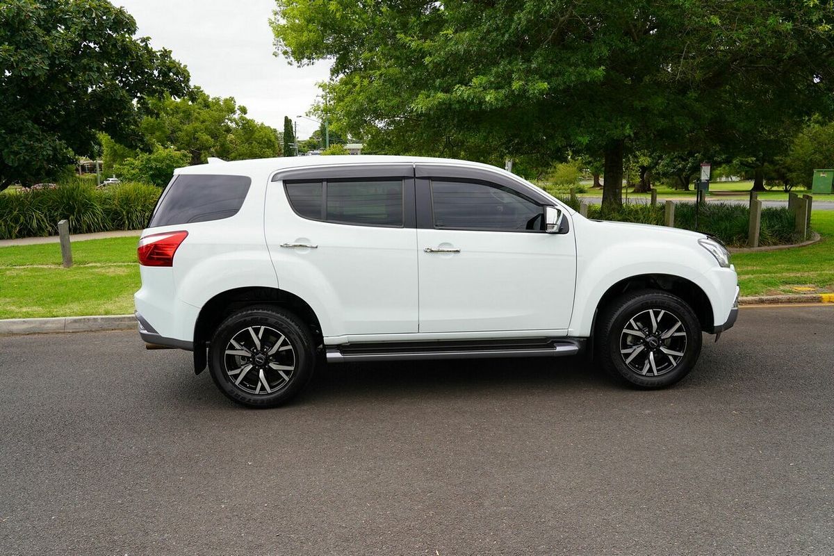 2020 Isuzu MU-X LS-U