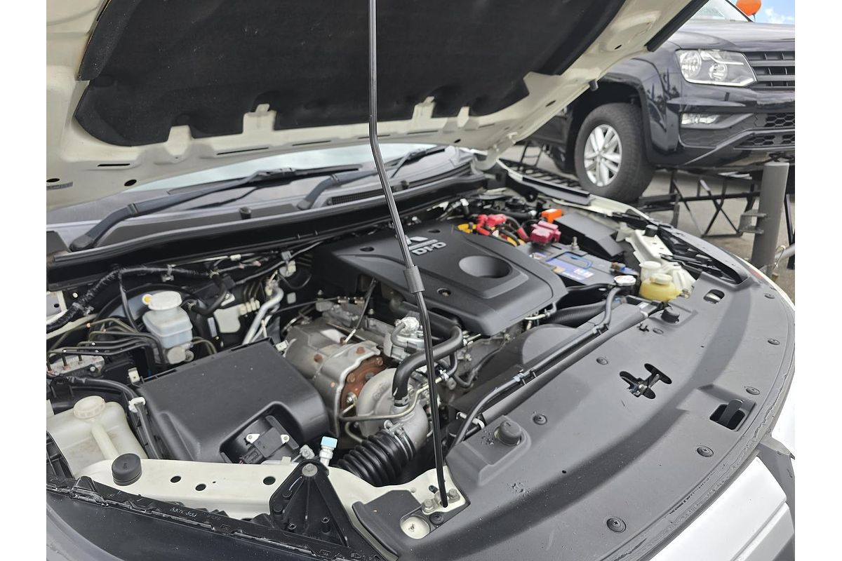 2019 Mitsubishi Triton GLS MR 4X4