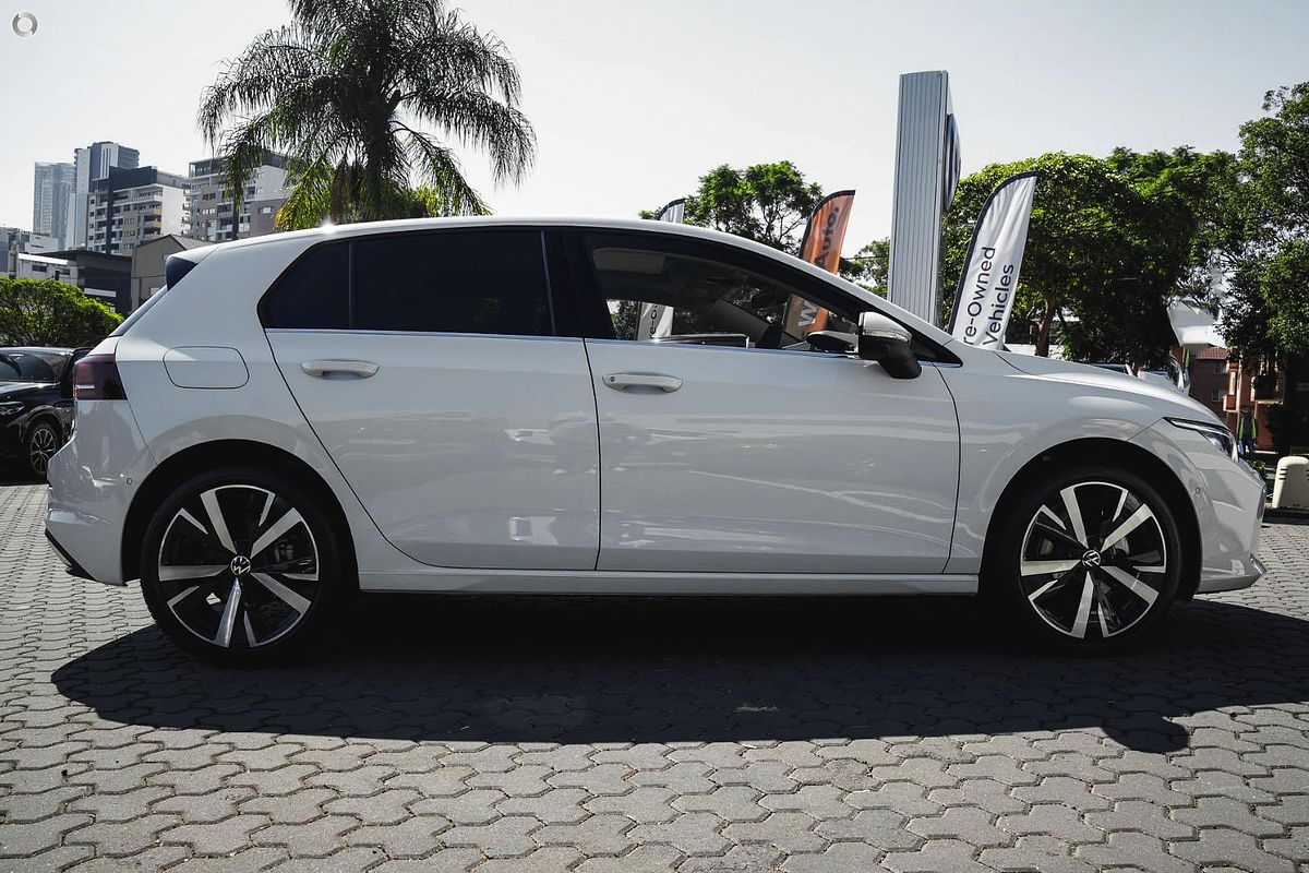 2025 Volkswagen Golf 110TSI Style 8.5