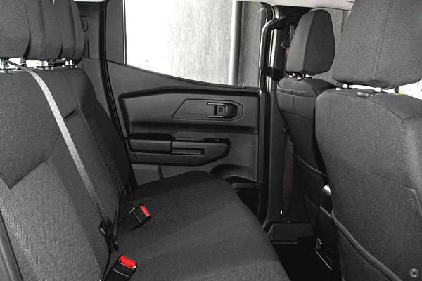 2025 Mitsubishi Triton GLX MV 4X4