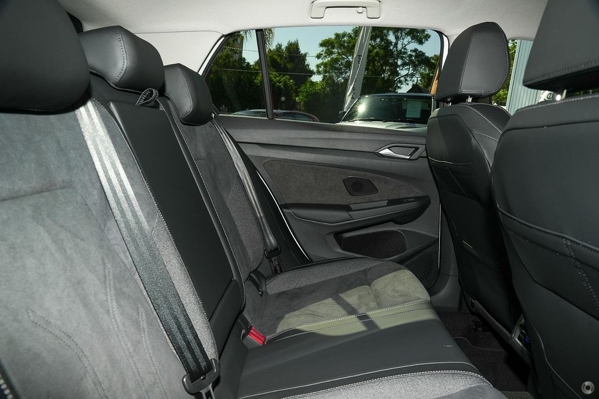 2025 Volkswagen Golf 110TSI Style 8.5