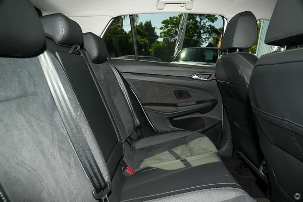 2025 Volkswagen Golf 110TSI Style 8.5