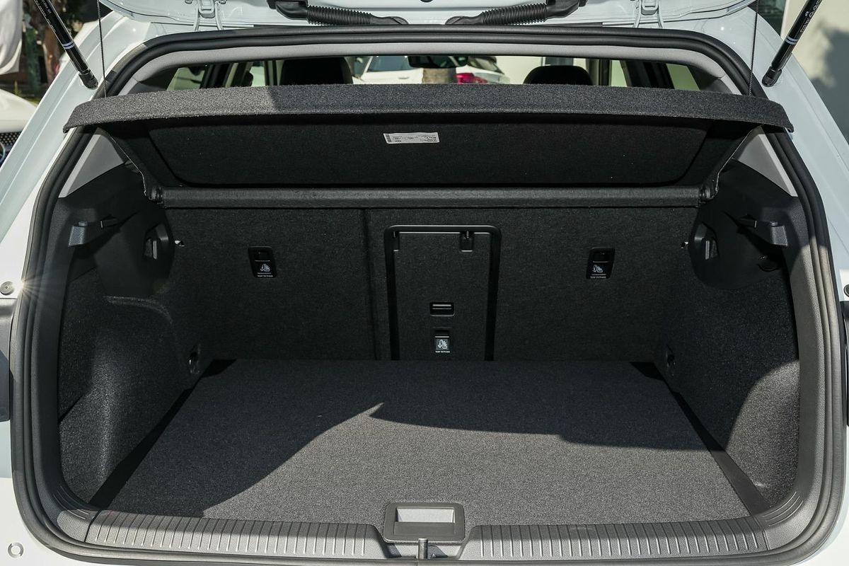 2025 Volkswagen Golf 110TSI Style 8.5