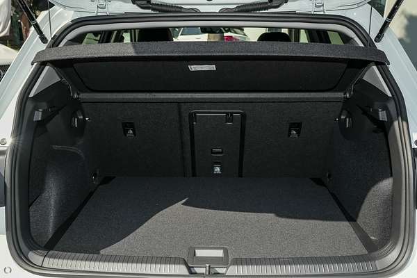 2025 Volkswagen Golf 110TSI Style 8.5