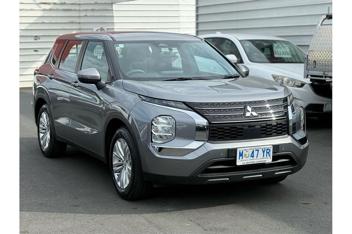 2022 Mitsubishi Outlander ES ZM