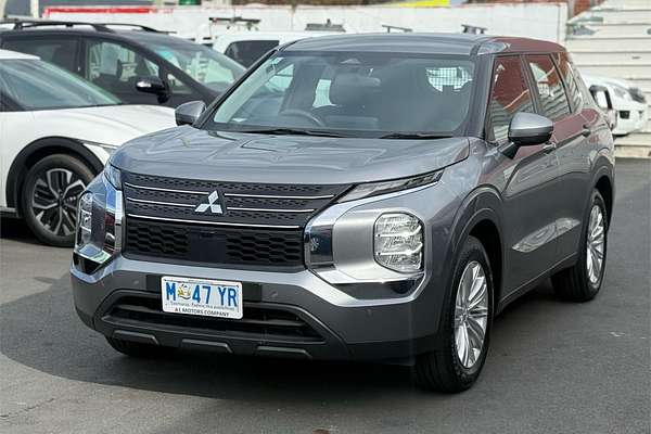 2022 Mitsubishi Outlander ES ZM