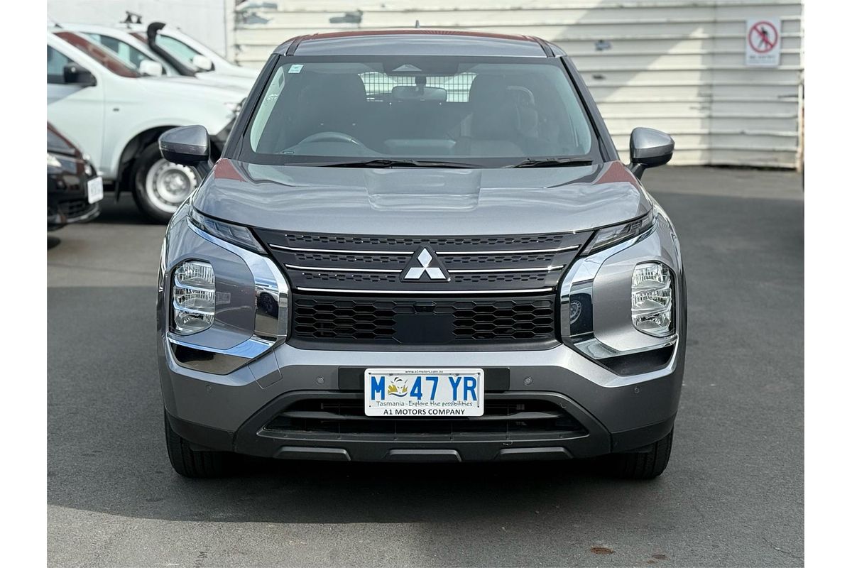 2022 Mitsubishi Outlander ES ZM