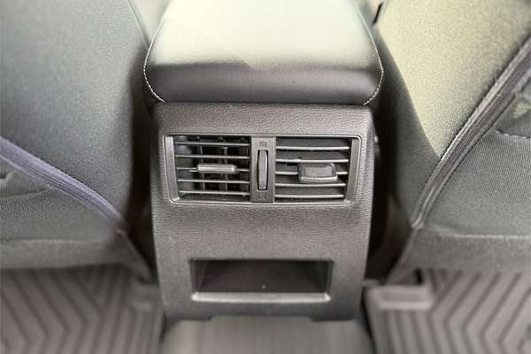 2022 Mitsubishi Outlander ES ZM