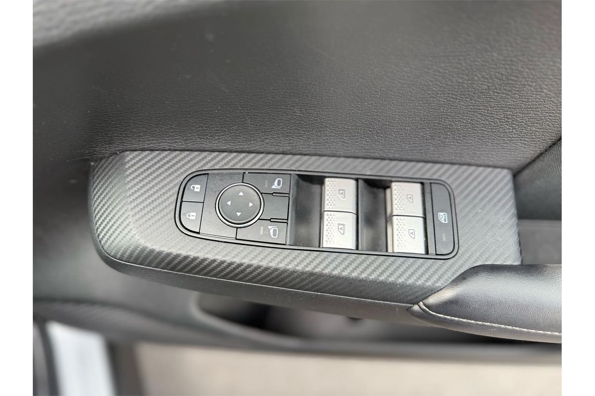 2022 Mitsubishi Outlander ES ZM