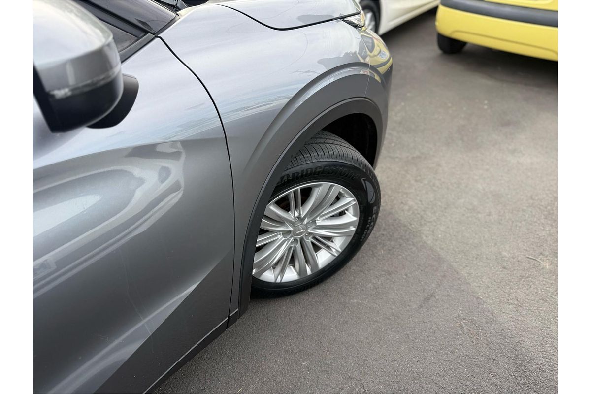 2022 Mitsubishi Outlander ES ZM